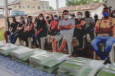 notícia: Em Capitão Poço, famílias agricultoras recebem CAR emitido pela Emater