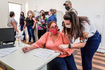 notícia: Servidores da Sejudh passam por testagem para detectar Covid-19