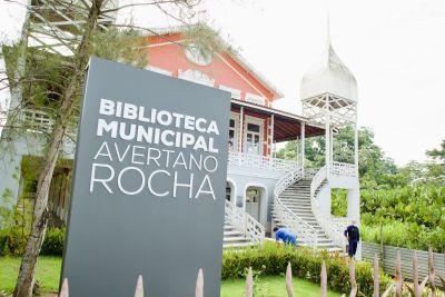 notícia: FCP entrega kits de livros para fortalecer ações de incentivo à leitura em Icoaraci