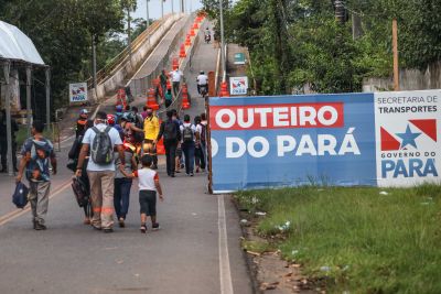 notícia: Tranquilidade marca as  primeiras horas de liberação de pedestres, ciclistas e motociclistas na ponte do Outeiro