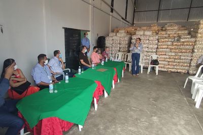 notícia: Adepará entrega Certificado de Registro Industrial Vegetal em Parauapebas
