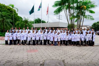 notícia: Hospital de Clínicas forma 55 novos profissionais em diferentes áreas da saúde 