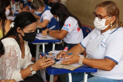 notícia: Moradoras do Icuí-Guajará recebem serviços em homenagem pelo mês da mulher