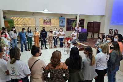 notícia: Encontro discute atuação da rede de atendimento à mulher em Abaetetuba
