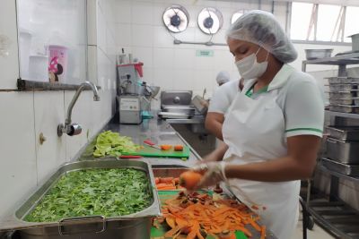 notícia: Santa Casa garante grupos de alimentos saudáveis para pacientes