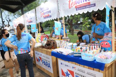 notícia: Feira TEAlentos de Produtos Artesanais leva arte, culinária e conscientização da causa autista na Praça Porto Futuro