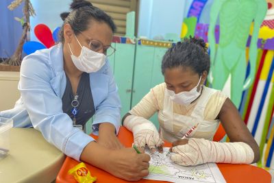 notícia: Crianças internadas no Hospital Metropolitano de Urgência e Emergência celebram a Páscoa