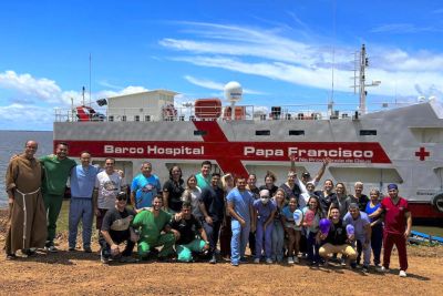 notícia: Expedição de Barco Hospital realizou mais de 5 mil atendimentos em vilas ribeirinhas de Santarém