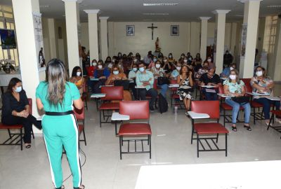notícia: Seduc promove aperfeiçoamento profissional para dirigentes escolares da 1ª USE