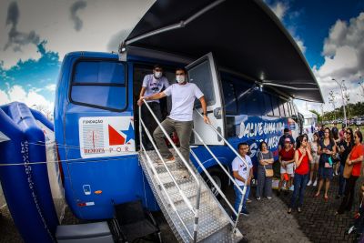 notícia: Governo do Pará entrega nova unidade móvel do Hemopa, em Belém