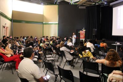 notícia: Usina da Paz Nova União recebe palestra sobre o "Maio Laranja"