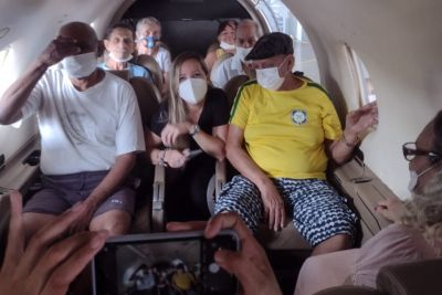 notícia: Idosos do Lar da Providência visitam Pátio do Graesp e conhecem aeronaves da Segurança Pública