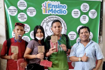notícia: Professor da rede pública estadual desenvolve gincana de matemática para motivar alunos em Marituba