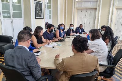 notícia: Sejudh e Fundação Pan Americana discutem combate a trabalho forçado
