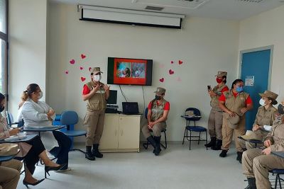 notícia: Banco de Leite Humano e 'Bombeiros da Vida' incentivam aleitamento