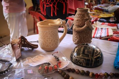 notícia: Artesãos de municípios do Marajó conhecem o app ArteAma, desenvolvido pelo Governo do Estado