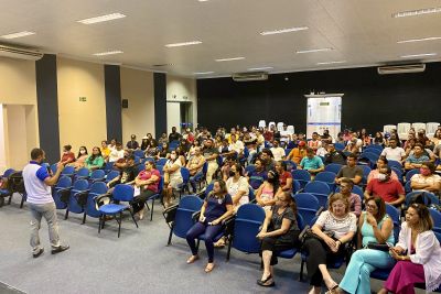 notícia: Em Santarém, 120 alunos participam de aula inaugural do programa Qualifica Pará 