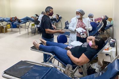 notícia: Abelardo Santos ultrapassa a meta e coleta 419 bolsas de sangue na 3º Campanha de Captação da unidade