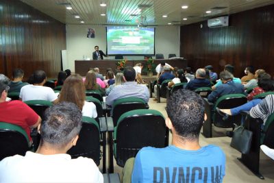 notícia: Palestra destaca demandas sociais em processo de licenciamento ambiental