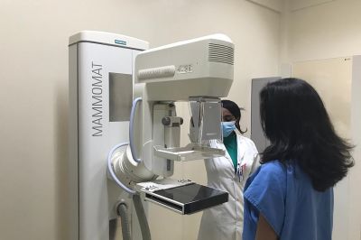notícia: Hospital Geral de Tailândia adere ao Outubro Rosa com realização de exames