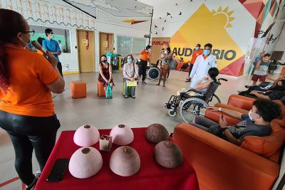 notícia: CIIR adere ao outubro rosa e esclarece  PcD´s sobre a importância da prevenção do câncer