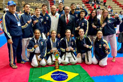 Karatecas cuentan con el apoyo de Seel y ganan torneo internacional en Santiago de Chile