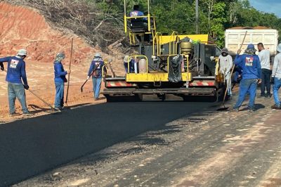 notícia: Asfalto na PA-254 chega a 30 km da rodovia na região do Baixo Amazonas  