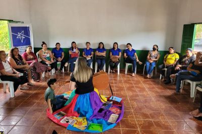 notícia: Expedição a Belterra e Santarém incentiva a leitura no Oeste do Pará
