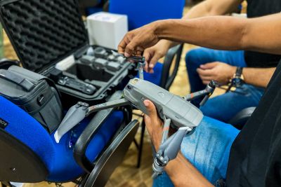 notícia: Agentes de segurança participam de qualificação para operar drones 