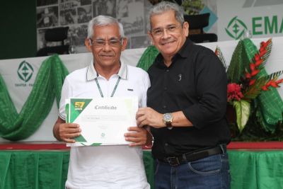 notícia: Homenagens a agricultores e servidores encerram comemorações pelos 57 anos da Emater 
