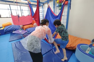 notícia: Pioneiro como Centro de Reabilitação, CIIR desenvolve a Terapia de Integração Sensorial