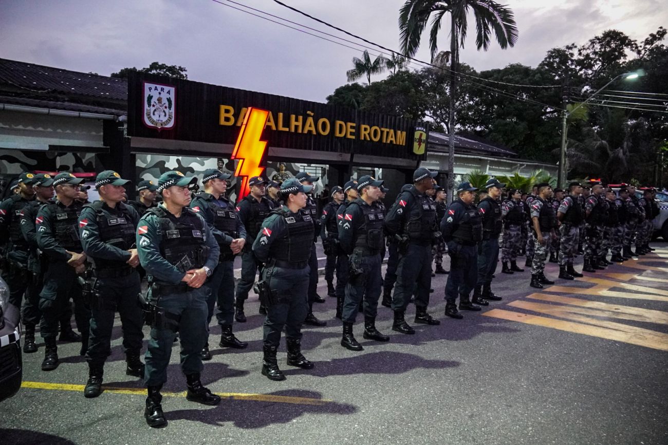 G1 - Ato por reabertura da Sogipa tem abraço coletivo em Porto Alegre -  notícias em Rio Grande do Sul