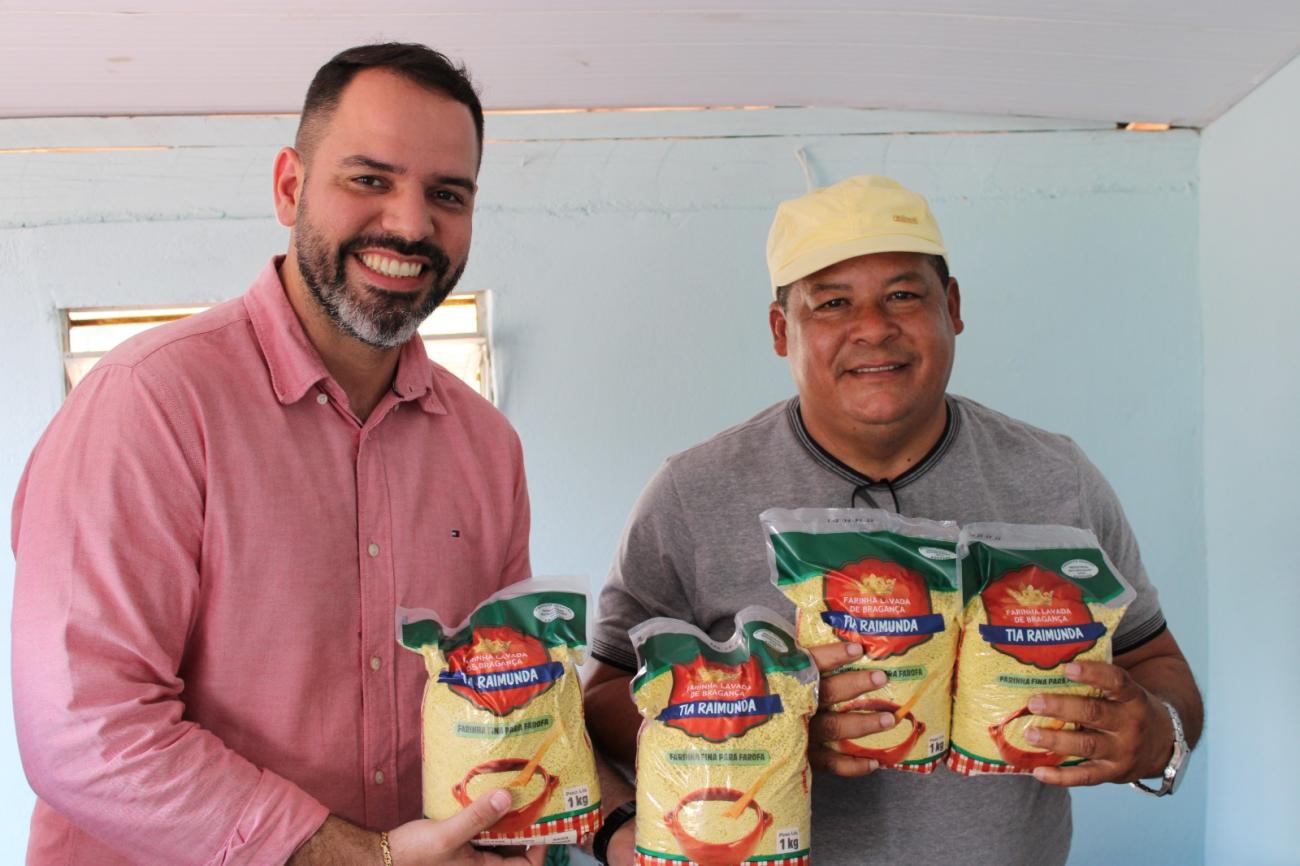 Produtores de farinha de mandioca qualificados pelo Senar ganham