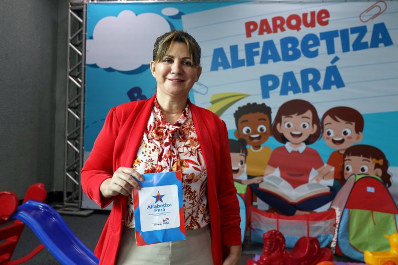 prefeita de Almeirim, Lúcia Carvalho <div class='credito_fotos'>Foto: Bruno Cecim / Ag.Pará   |   <a href='/midias/2023/originais/15775_38c96b2a-1445-8991-d2ec-df2eb8617513.jpg' download><i class='fa-solid fa-download'></i> Download</a></div>