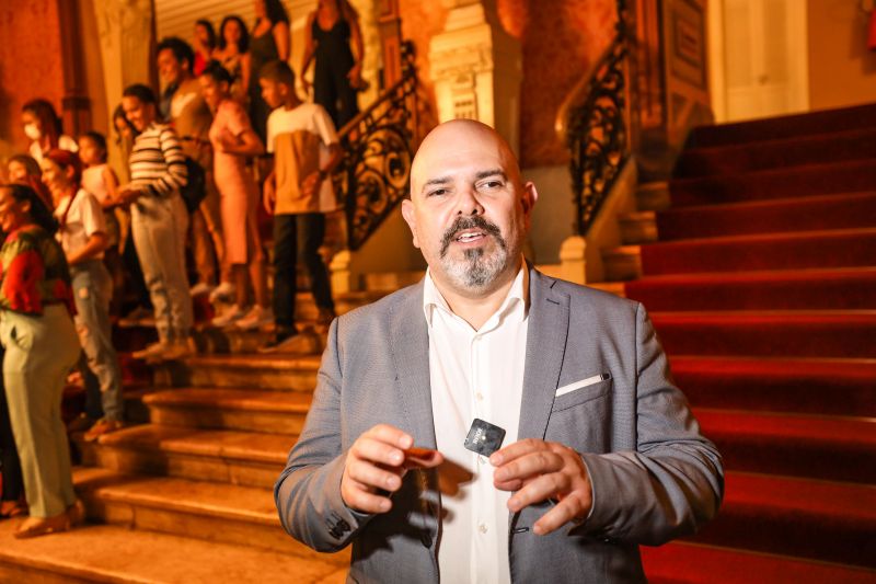 Diretor do Theatro da Paz
Daniel Araújo <div class='credito_fotos'>Foto: Alex Ribeiro / Ag. Pará | <a href='/midias/2023/originais/15797_30ccc153-f6b2-9931-9ede-f4af381f3579.jpg' download><i class='fa-solid fa-download'></i> Download</a></div>