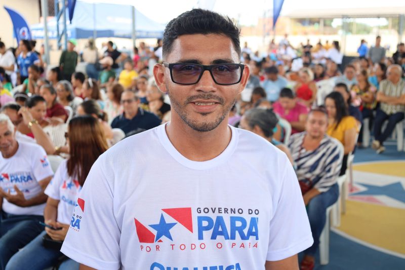 Raí Soares, 29, fez curso de eletricista pelo Qualifica Pará <div class='credito_fotos'>Foto: Bruno Cecim / Ag.Pará | <a href='/midias/2023/originais/15998_08a521c7-1ec6-891c-3002-8d853a43e168.jpg' download><i class='fa-solid fa-download'></i> Download</a></div>