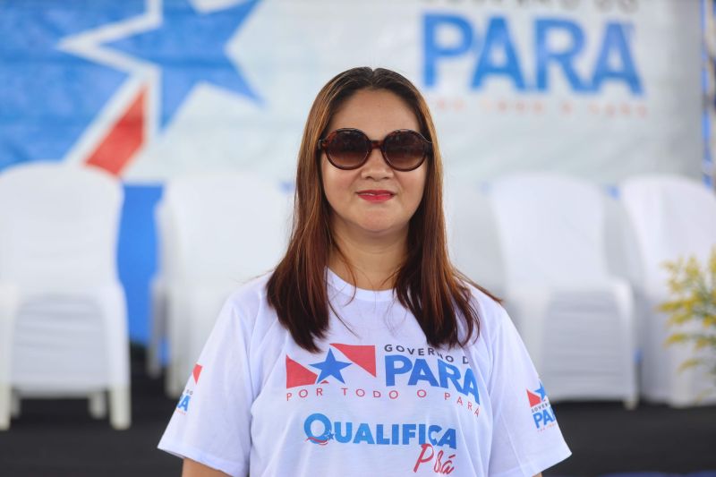 Elizabeth da Silva Santos, 32, fez curso de confeitaria pelo Qualifica Pará <div class='credito_fotos'>Foto: Bruno Cecim / Ag.Pará | <a href='/midias/2023/originais/15998_e72513a9-212a-4fa7-8406-841b29a66e85.jpg' download><i class='fa-solid fa-download'></i> Download</a></div>