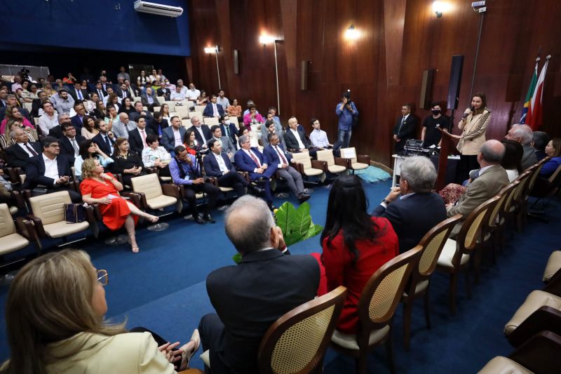 Posse do Tribunal de Recursos Fazendário da SEFA e entrega de uma Unidade de trânsito e da área do Tesouro Estadual <div class='credito_fotos'>Foto: Bruno Cecim / Ag.Pará | <a href='/midias/2023/originais/16031_501d9060-94c5-7fe8-06f5-3fba021d64cd.jpg' download><i class='fa-solid fa-download'></i> Download</a></div>