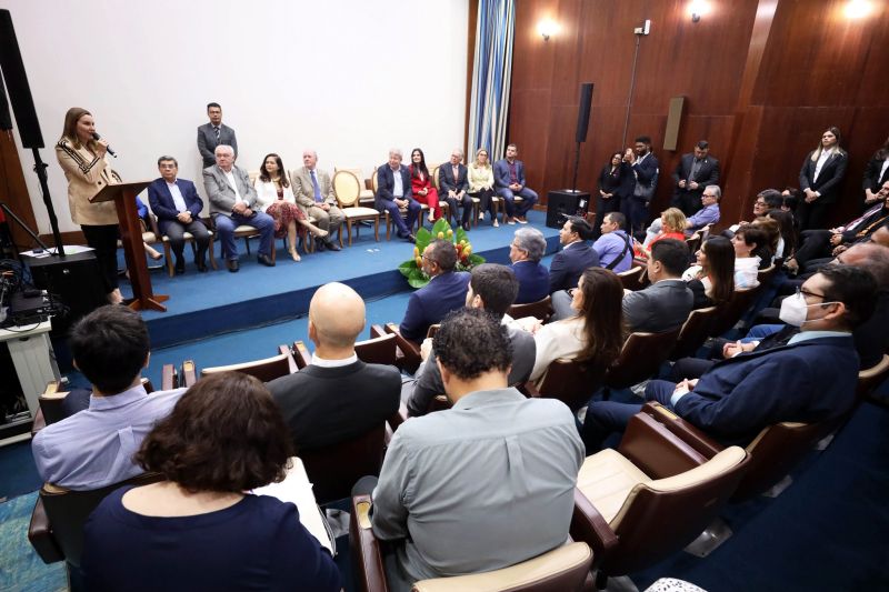 Posse do Tribunal de Recursos Fazendário da SEFA e entrega de uma Unidade de trânsito e da área do Tesouro Estadual <div class='credito_fotos'>Foto: Bruno Cecim / Ag.Pará | <a href='/midias/2023/originais/16031_f5be539d-c866-53c9-b348-a8d3dadb4761.jpg' download><i class='fa-solid fa-download'></i> Download</a></div>