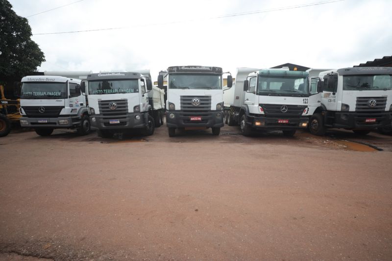 GOVERNADOR ASSINA OS - ESTRADAS E VIAS CEASA - Fotos Pedro Guerreiro <div class='credito_fotos'>Foto: Pedro Guerreiro / Ag. Pará   |   <a href='/midias/2023/originais/16034_80778014-ca5d-31d8-1d46-29bef006e216.jpg' download><i class='fa-solid fa-download'></i> Download</a></div>