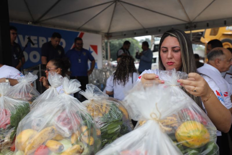 GOVERNADOR ASSINA OS - ESTRADAS E VIAS CEASA - Fotos Pedro Guerreiro <div class='credito_fotos'>Foto: Pedro Guerreiro / Ag. Pará   |   <a href='/midias/2023/originais/16034_994cf368-c339-9294-a431-cdd5f8bbaf8e.jpg' download><i class='fa-solid fa-download'></i> Download</a></div>