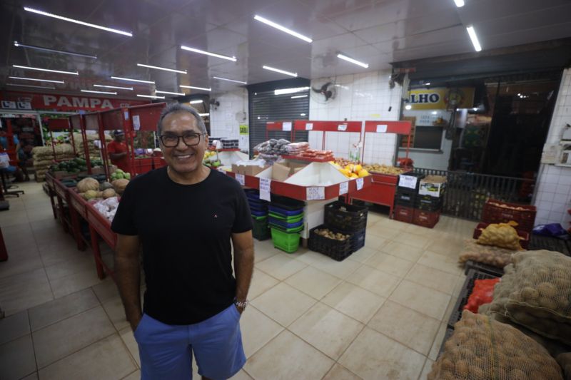 GOVERNADOR ASSINA OS - ESTRADAS E VIAS CEASA - Fotos Pedro Guerreiro


Júlio Barros - permissionário Ceasa <div class='credito_fotos'>Foto: Pedro Guerreiro / Ag. Pará   |   <a href='/midias/2023/originais/16034_ba7ef0c5-4536-4d2e-6f91-c003c4c5f6cf.jpg' download><i class='fa-solid fa-download'></i> Download</a></div>