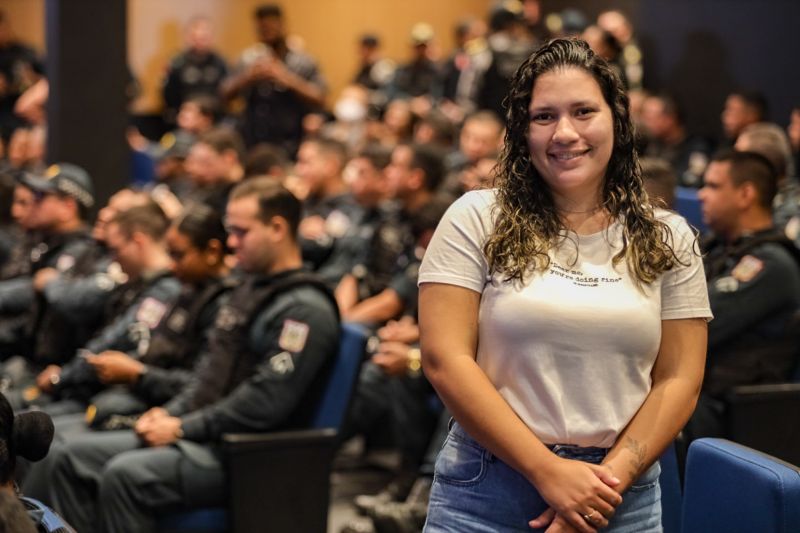 Leti´cia moraes, assistente social <div class='credito_fotos'>Foto: Pedro Guerreiro / Ag. Pará   |   <a href='/midias/2023/originais/16155_d813ee50-1b50-7caf-b3b1-984dbb0c3357.jpg' download><i class='fa-solid fa-download'></i> Download</a></div>