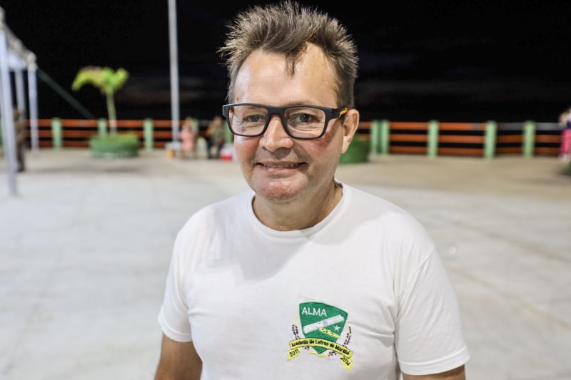 Escritor Adão Almeida