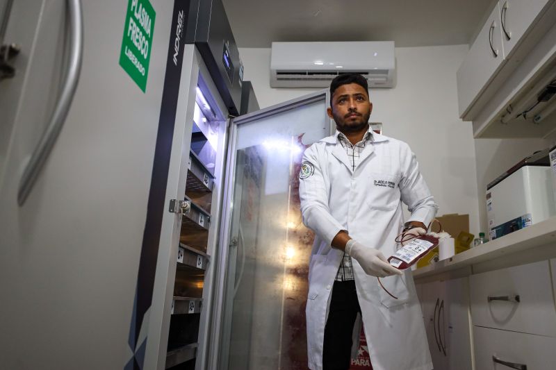 Jaciel Ferreira - farmacêutico e coordenador do HEMOPA <div class='credito_fotos'>Foto: Rodrigo Pinheiro / Ag.Pará   |   <a href='/midias/2023/originais/16357_75349c8a-3dc5-e263-8a00-9f45c3eef19b.jpg' download><i class='fa-solid fa-download'></i> Download</a></div>