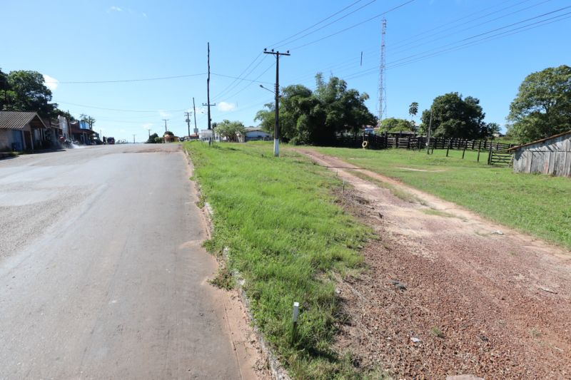 TERRENO ONDE SERA´ CONSTRUI´DO A COMPANHIA DA POLI´CIA MILITAR - BREU BRANCO PA - FOTOS MARCELO SEABRA <div class='credito_fotos'>Foto: Marcelo Seabra / Ag. Pará | <a href='/midias/2023/originais/16412_07d8972f-2b1e-1802-a767-1798fa35c5f2.jpg' download><i class='fa-solid fa-download'></i> Download</a></div>