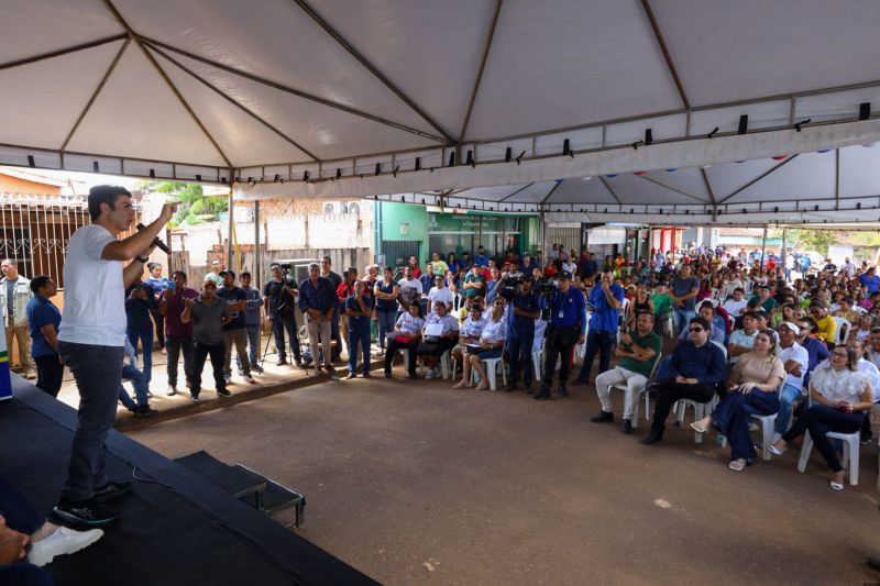 Governador entrega Banpará e Qualifica Pará <div class='credito_fotos'>Foto: Alex Ribeiro / Ag. Pará | <a href='/midias/2023/originais/16414_9c9671c1-c08c-768b-0bc9-00d14912ca2f.jpg' download><i class='fa-solid fa-download'></i> Download</a></div>