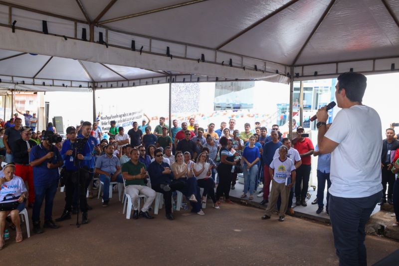 Governador entrega Banpará e Qualifica Pará <div class='credito_fotos'>Foto: Alex Ribeiro / Ag. Pará | <a href='/midias/2023/originais/16414_d84e4627-fdfd-b746-3e39-6241cf931c16.jpg' download><i class='fa-solid fa-download'></i> Download</a></div>