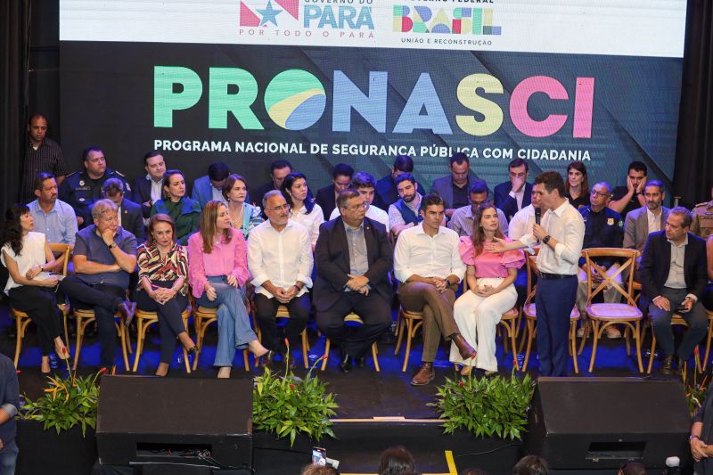 G[PGovernador Helder com Ministros Jader Filho e Flávio Dino/USINA DA PAZ NA CABANAGEM <div class='credito_fotos'>Foto: Marco Santos / Ag. Pará | <a href='/midias/2023/originais/16477_073ece78-fbcd-878d-20f7-d2999aa3ac3b.jpg' download><i class='fa-solid fa-download'></i> Download</a></div>