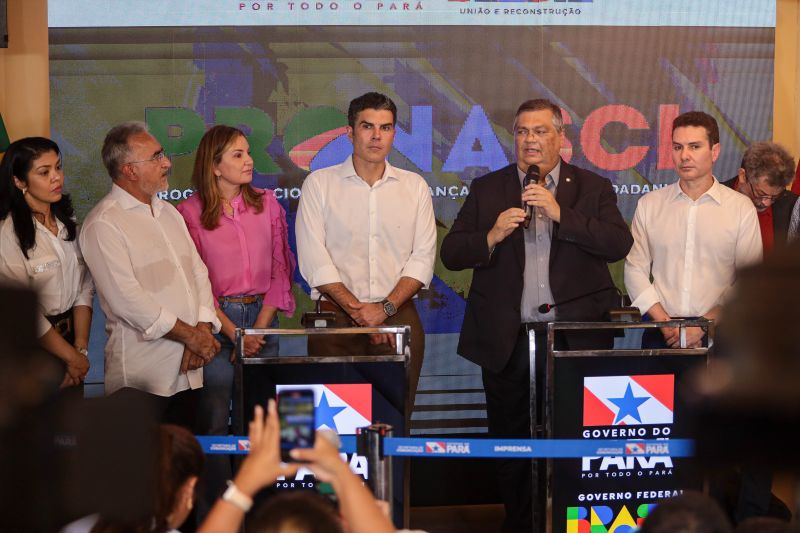G[PGovernador Helder com Ministros Jader Filho e Flávio Dino/USINA DA PAZ NA CABANAGEM <div class='credito_fotos'>Foto: Marco Santos / Ag. Pará | <a href='/midias/2023/originais/16477_11e9e041-9527-7ff8-4756-fd03d2b63e91.jpg' download><i class='fa-solid fa-download'></i> Download</a></div>